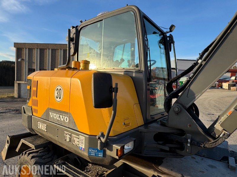 Máy xúc 2020 Volvo EW60E HJULGRAVER MED TOLTROTATOR OG 2 SKUFFER: hình 20