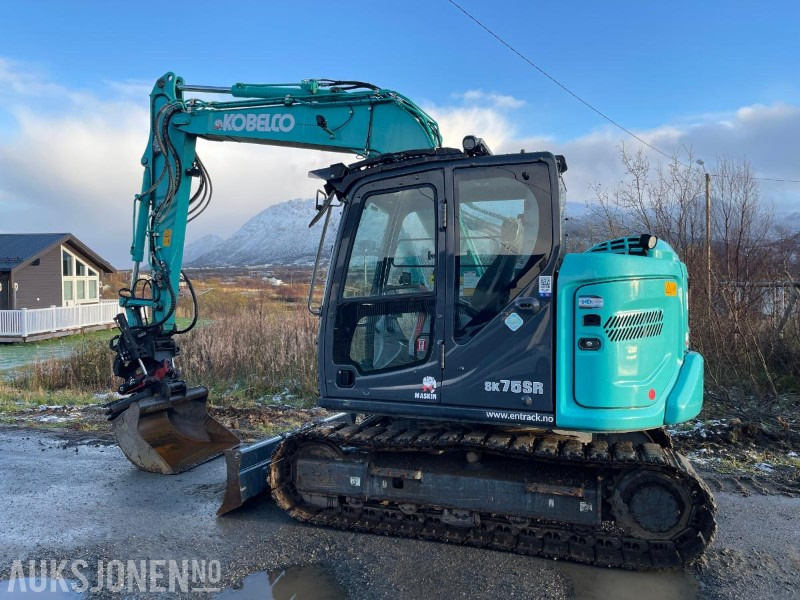 2021 Kobelco SK75SR-7 Gravemaskin med skjær, tiltrotator med gripekassett, nylig sertifisert, kun 2400 timer - Máy xúc mini: hình 3 2021 Kobelco SK75SR-7 Gravemaskin med skjær, tiltrotator med gripekassett, nylig sertifisert, kun 2400 timer - Máy xúc mini: hình 3