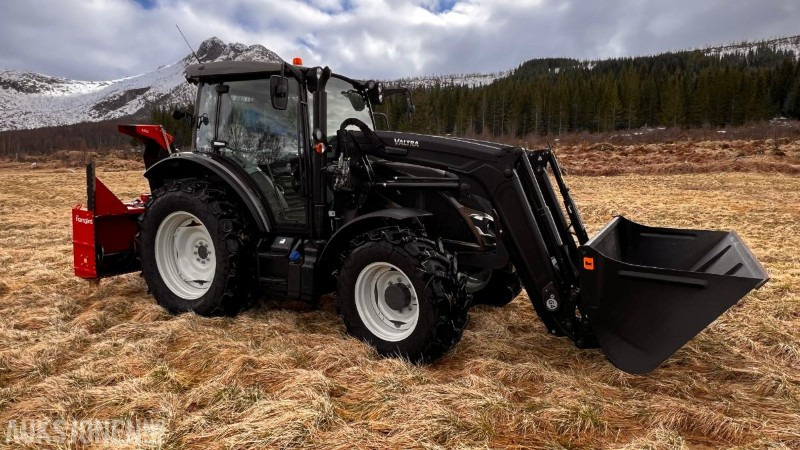 2023 Valtra A105 Med laster og fres - Máy cày: hình 2 2023 Valtra A105 Med laster og fres - Máy cày: hình 2