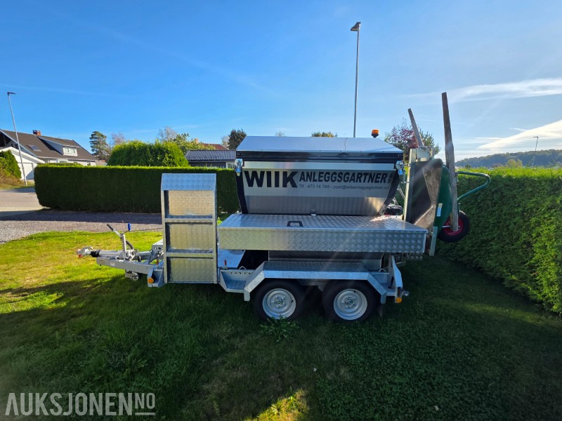 2024 Brian James Trailers A-Type asfalthenger med 2021 Svepac F 90A vibroplate 2.9kW, 2022 Honda EU22i strømaggregat og utstyr - Trang thiết bị xây dựng: hình 2 2024 Brian James Trailers A-Type asfalthenger med 2021 Svepac F 90A vibroplate 2.9kW, 2022 Honda EU22i strømaggregat og utstyr - Trang thiết bị xây dựng: hình 2