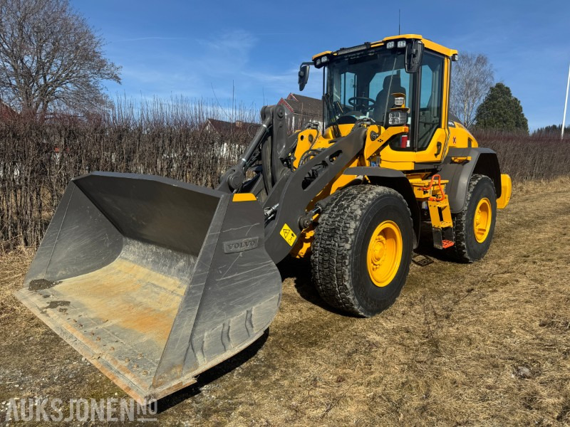 2024 Volvo L70H2 HJULLASTER MED SKUFFE, SETRALSMØRING, VEKT +++KUN 400 TIMER - Máy xúc lật bánh lốp: hình 2 2024 Volvo L70H2 HJULLASTER MED SKUFFE, SETRALSMØRING, VEKT +++KUN 400 TIMER - Máy xúc lật bánh lốp: hình 2
