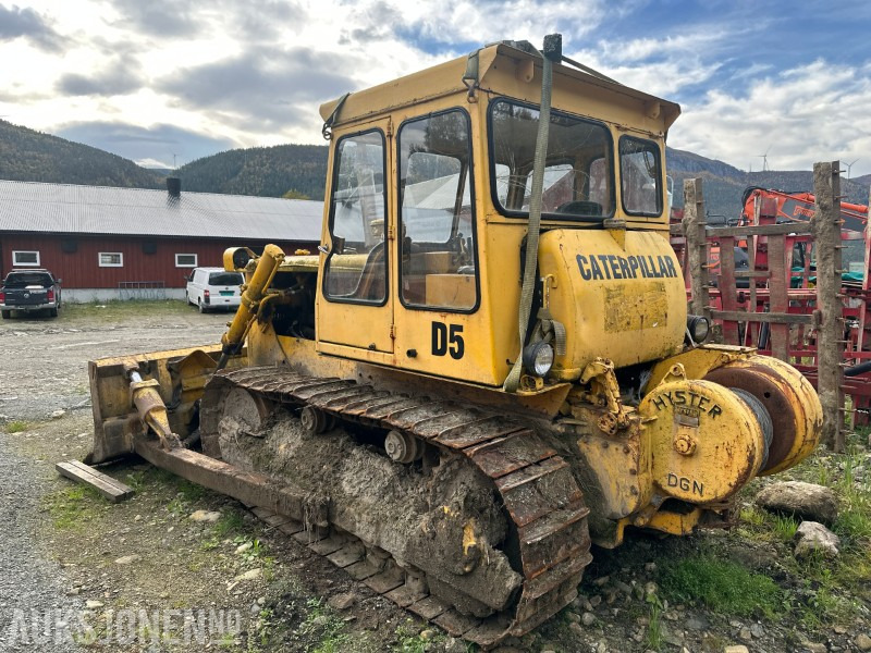Cat D5 Bulldoser // doser - Trang thiết bị xây dựng: hình 5 Cat D5 Bulldoser // doser - Trang thiết bị xây dựng: hình 5