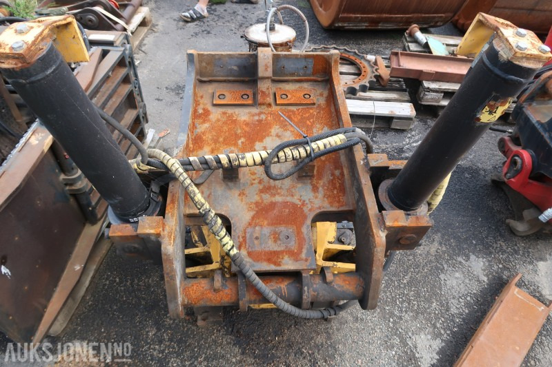 2007 Engcon Tiltrotator med B27 feste - 2 slanger - låsekassett - Đính kèm cho Máy móc xây dựng: hình 2 2007 Engcon Tiltrotator med B27 feste - 2 slanger - låsekassett - Đính kèm cho Máy móc xây dựng: hình 2