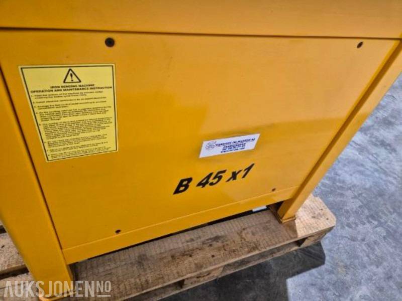 2012 VM - B 45x1 Armeringsbøyemaskin - 4 kW - 400 V - Đính kèm cho Máy móc xây dựng: hình 3 2012 VM - B 45x1 Armeringsbøyemaskin - 4 kW - 400 V - Đính kèm cho Máy móc xây dựng: hình 3