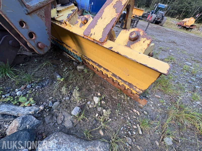 2016 Stark HT2800R Planeringsskjær / Høvler / Høvelskjær - Đính kèm cho Máy móc xây dựng: hình 5 2016 Stark HT2800R Planeringsskjær / Høvler / Høvelskjær - Đính kèm cho Máy móc xây dựng: hình 5