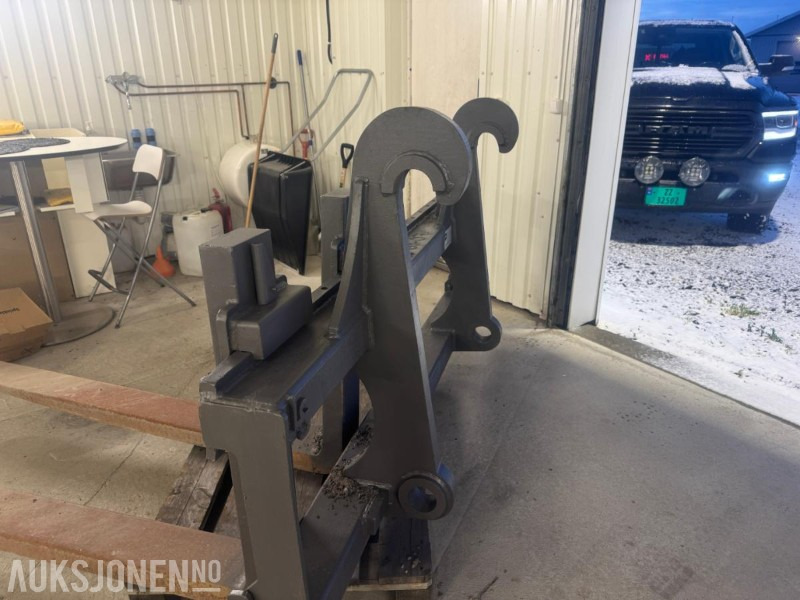 2016 Ufo pallegafler Stort BM feste - Đính kèm cho Máy móc xây dựng: hình 4 2016 Ufo pallegafler Stort BM feste - Đính kèm cho Máy móc xây dựng: hình 4