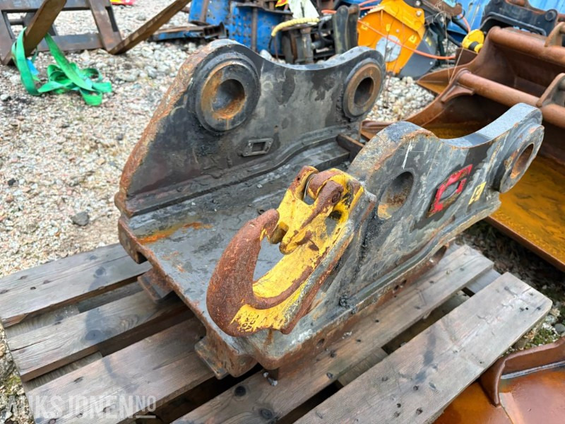 2017 Andre Gjerstad HK-feste G70 - Đính kèm cho Máy móc xây dựng: hình 2 2017 Andre Gjerstad HK-feste G70 - Đính kèm cho Máy móc xây dựng: hình 2