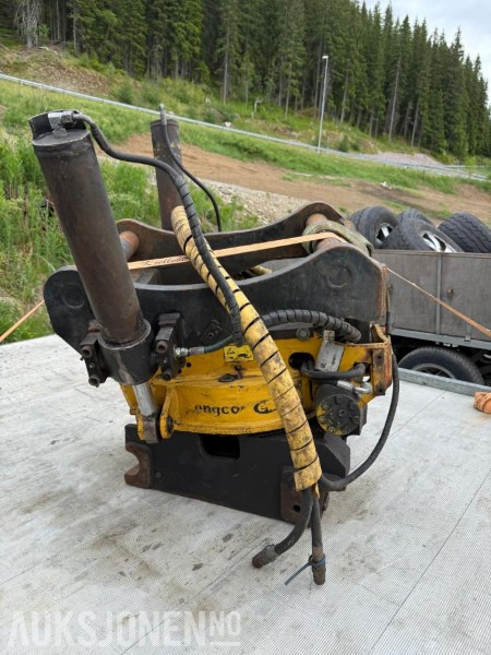 Engcon EC20 Tiltrotator med S70 feste - Đính kèm cho Máy móc xây dựng: hình 2 Engcon EC20 Tiltrotator med S70 feste - Đính kèm cho Máy móc xây dựng: hình 2