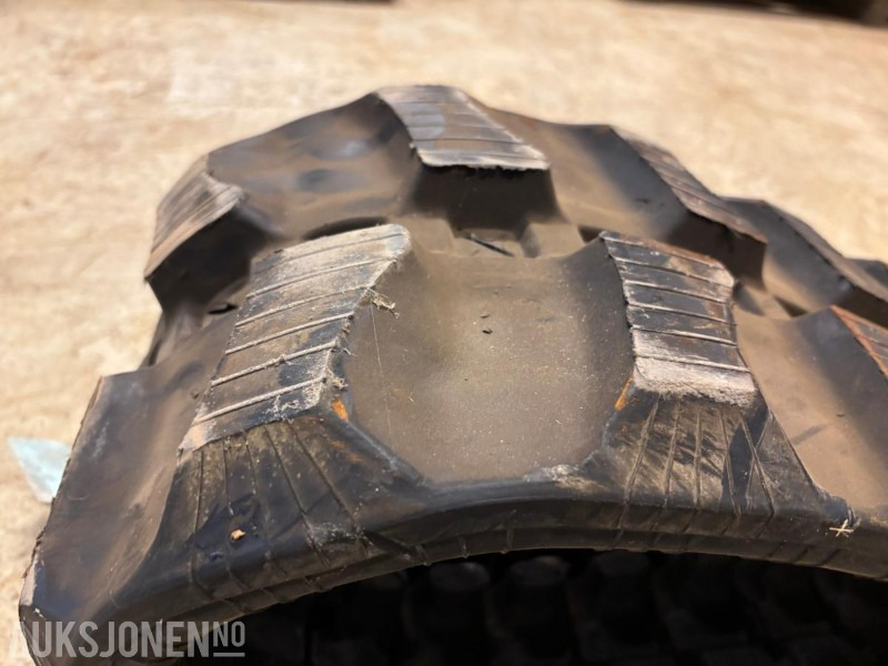 NYE BM TRACK GUMMIBELTE 230/48J/70 - Đính kèm cho Máy móc xây dựng: hình 3 NYE BM TRACK GUMMIBELTE 230/48J/70 - Đính kèm cho Máy móc xây dựng: hình 3