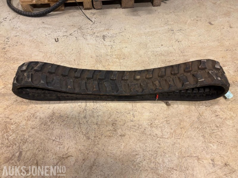 NYE BM TRACK GUMMIBELTE 230/48J/70 - Đính kèm cho Máy móc xây dựng: hình 1 NYE BM TRACK GUMMIBELTE 230/48J/70 - Đính kèm cho Máy móc xây dựng: hình 1