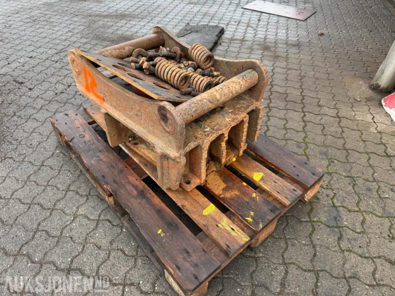 S70 feste - Đính kèm cho Máy móc xây dựng: hình 3 S70 feste - Đính kèm cho Máy móc xây dựng: hình 3