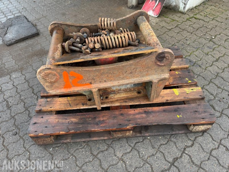 S70 feste - Đính kèm cho Máy móc xây dựng: hình 2 S70 feste - Đính kèm cho Máy móc xây dựng: hình 2