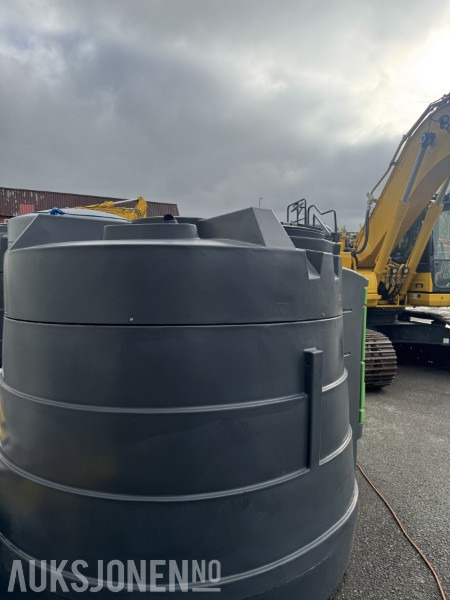 Kingspan Fuelmaster 3500L stasjonær dieseltank med pumpe og låsbart skap. - Trang thiết bị xây dựng: hình 3 Kingspan Fuelmaster 3500L stasjonær dieseltank med pumpe og låsbart skap. - Trang thiết bị xây dựng: hình 3