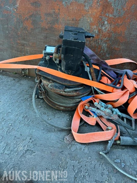 Kranbil Vinsj - ingen minstepris - Cần cẩu: hình 2 Kranbil Vinsj - ingen minstepris - Cần cẩu: hình 2