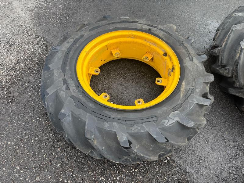 1 GoodYear 12.4-24 traktordekk med felg - Máy móc nông nghiệp: hình 1 1 GoodYear 12.4-24 traktordekk med felg - Máy móc nông nghiệp: hình 1