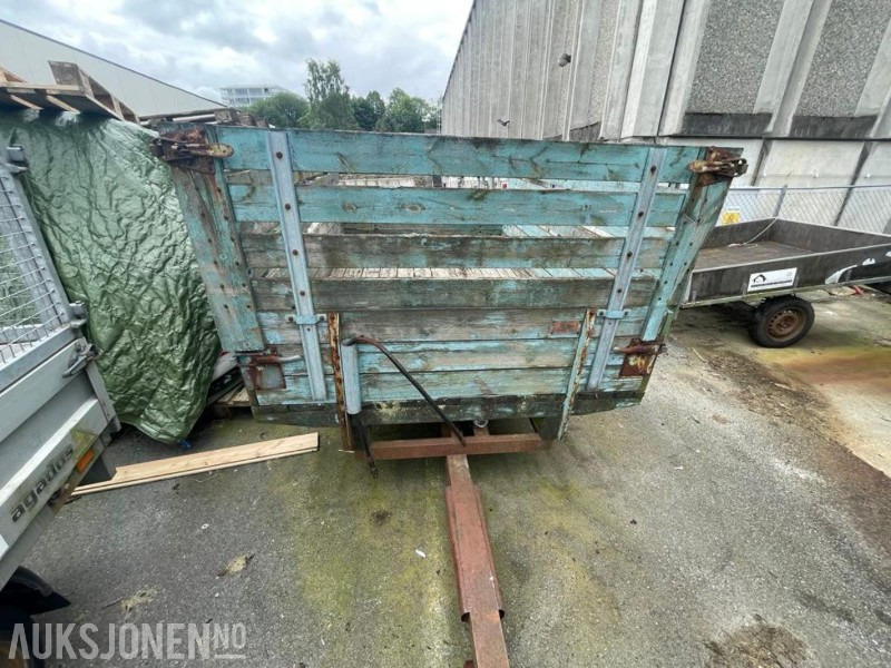 1977 FOSS-EIK 6-34-1- Påhengsvogn til traktor - Maks nyttelast: 3390 kg. - Máy móc nông nghiệp: hình 2 1977 FOSS-EIK 6-34-1- Påhengsvogn til traktor - Maks nyttelast: 3390 kg. - Máy móc nông nghiệp: hình 2