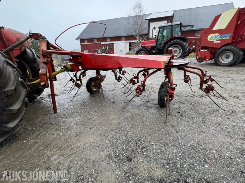 1990 JF CR 320 KOMBI RIVE / SPREDER EKSTRA PIGGER - Máy móc nông nghiệp: hình 5 1990 JF CR 320 KOMBI RIVE / SPREDER EKSTRA PIGGER - Máy móc nông nghiệp: hình 5