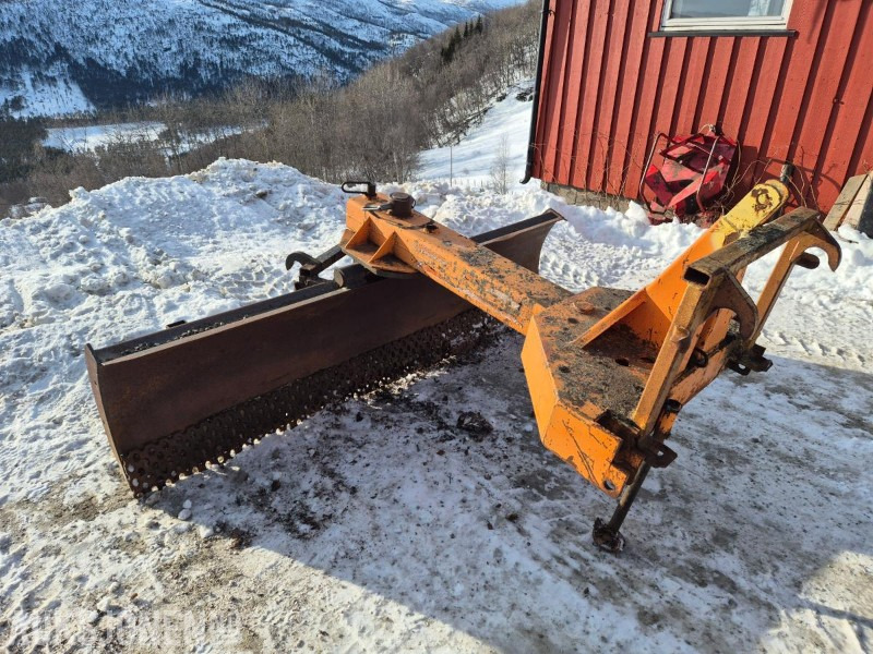 1990 KIPA U 250 Skjær - Máy móc nông nghiệp: hình 2 1990 KIPA U 250 Skjær - Máy móc nông nghiệp: hình 2