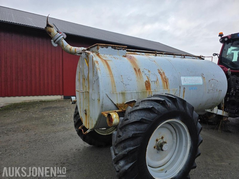 1995 Vannvogn 6000liter til traktor - Máy móc nông nghiệp: hình 3 1995 Vannvogn 6000liter til traktor - Máy móc nông nghiệp: hình 3
