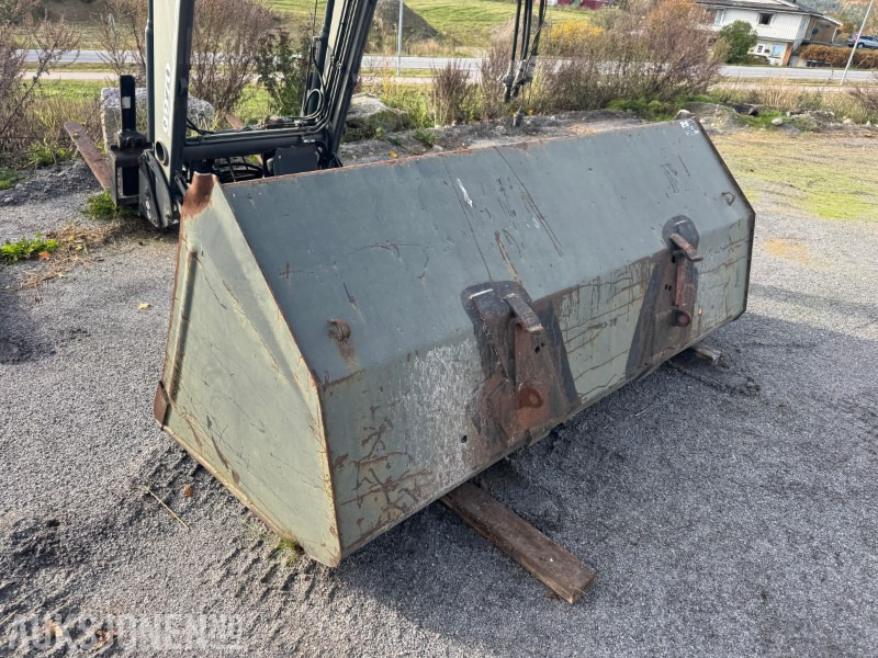 1996 Ålø 240 M 10 Skuffe for traktor - Máy móc nông nghiệp: hình 2 1996 Ålø 240 M 10 Skuffe for traktor - Máy móc nông nghiệp: hình 2