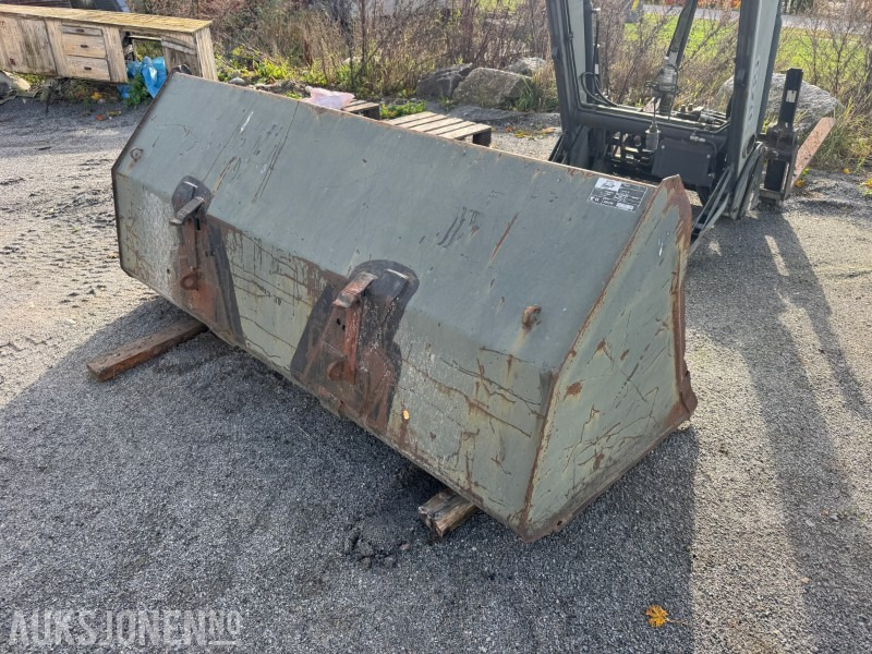 1996 Ålø 240 M 10 Skuffe for traktor - Máy móc nông nghiệp: hình 1 1996 Ålø 240 M 10 Skuffe for traktor - Máy móc nông nghiệp: hình 1