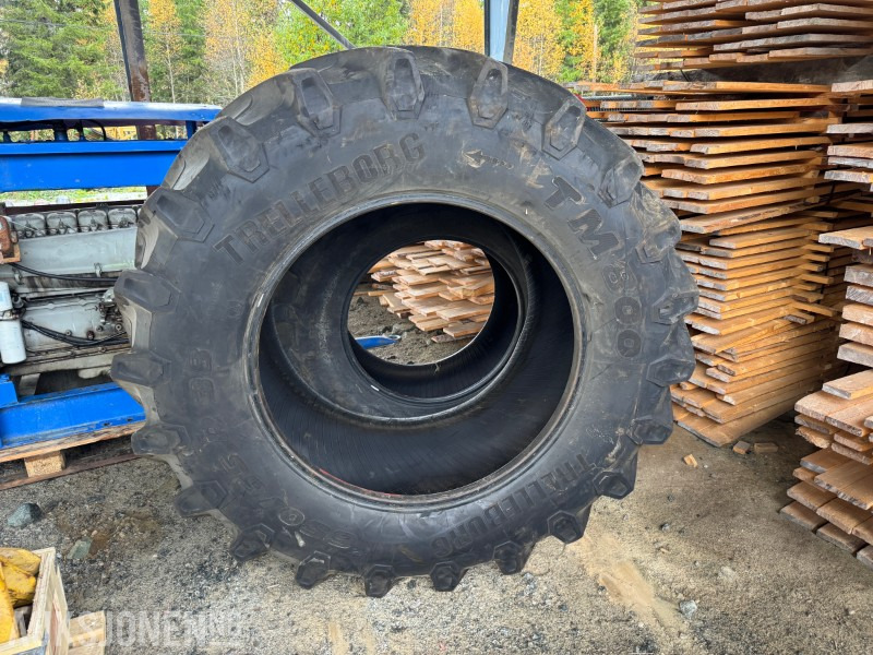 2 stk. traktordekk Trelleborg TM600 650/65 R38 og Firestone Performer 85 480/70 R30 - Máy móc nông nghiệp: hình 1 2 stk. traktordekk Trelleborg TM600 650/65 R38 og Firestone Performer 85 480/70 R30 - Máy móc nông nghiệp: hình 1
