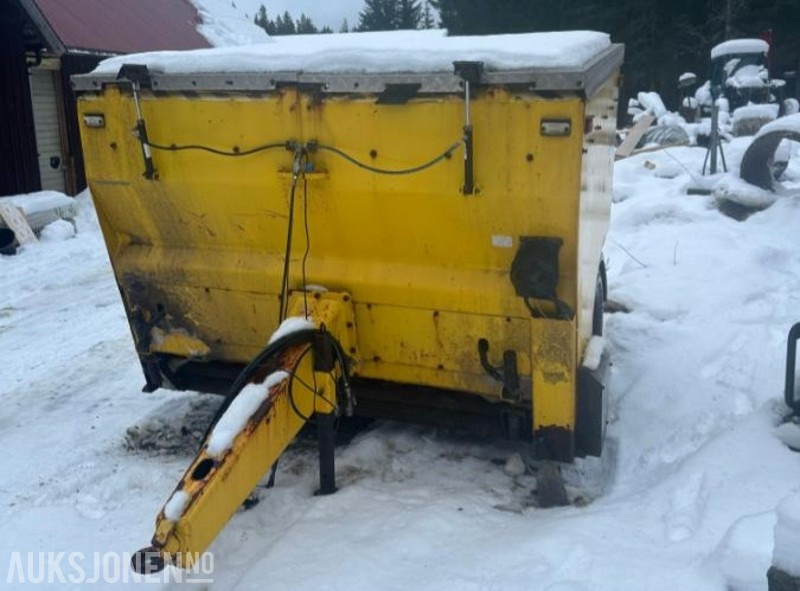 2010 Strøvogn / Sandstrøer - Vama TH 2500 - Máy móc nông nghiệp: hình 2 2010 Strøvogn / Sandstrøer - Vama TH 2500 - Máy móc nông nghiệp: hình 2