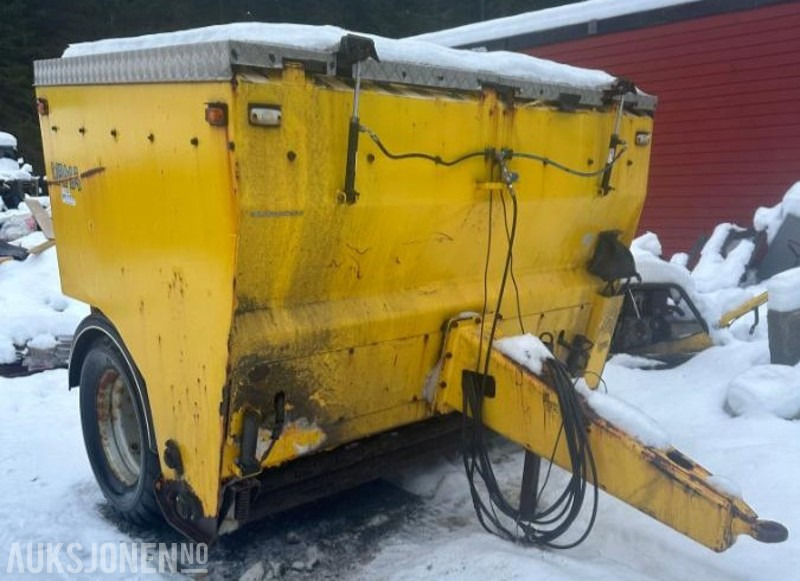 2010 Strøvogn / Sandstrøer - Vama TH 2500 - Máy móc nông nghiệp: hình 1 2010 Strøvogn / Sandstrøer - Vama TH 2500 - Máy móc nông nghiệp: hình 1