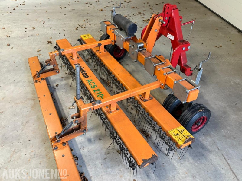 2013 Polytan ACS 210-2 kunstgresspleieaggregat,vedlikeholdsverktøy for kunstgressbaner - Máy móc nông nghiệp: hình 5 2013 Polytan ACS 210-2 kunstgresspleieaggregat,vedlikeholdsverktøy for kunstgressbaner - Máy móc nông nghiệp: hình 5