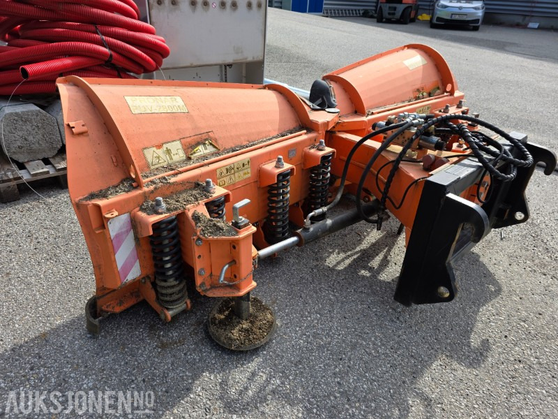 2016 Pronar PUV-2800 V-plog - Máy móc nông nghiệp: hình 2 2016 Pronar PUV-2800 V-plog - Máy móc nông nghiệp: hình 2