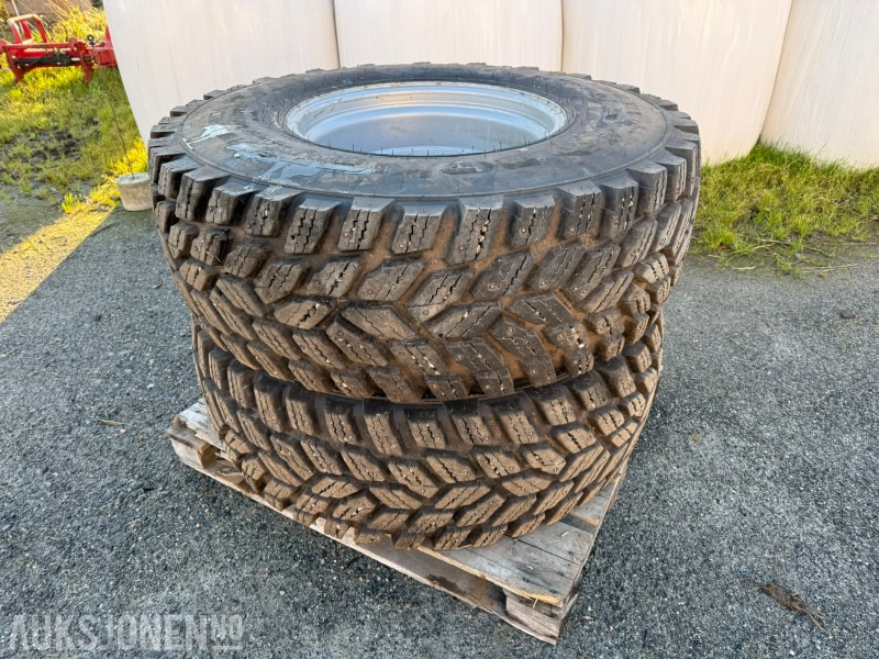 2018 Nokian Hakkapeliitta Traktordekk 480/80R38 og 440/80R24 m/pigg og seiping - Máy móc nông nghiệp: hình 2 2018 Nokian Hakkapeliitta Traktordekk 480/80R38 og 440/80R24 m/pigg og seiping - Máy móc nông nghiệp: hình 2