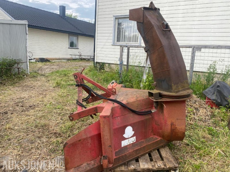 Hydromann 2100 snøfreser med hydraulisk sving på tuten - Máy móc nông nghiệp: hình 1 Hydromann 2100 snøfreser med hydraulisk sving på tuten - Máy móc nông nghiệp: hình 1