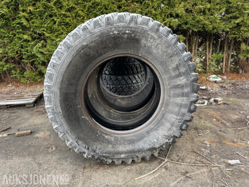 Nokian TRI 2 dekk – 3 stk (1 nytt + 2 brukte ca. 50 %) - Máy móc nông nghiệp: hình 1 Nokian TRI 2 dekk – 3 stk (1 nytt + 2 brukte ca. 50 %) - Máy móc nông nghiệp: hình 1