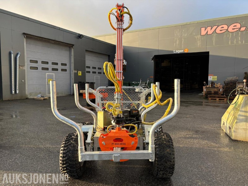 TØMMERHENGER VOSS HYDRAULISK KRAN. VINSJ. RADIOSTYRING OG ROBSON-DRIF. TIL ATV OG TRAKTOR - Máy móc nông nghiệp: hình 3 TØMMERHENGER VOSS HYDRAULISK KRAN. VINSJ. RADIOSTYRING OG ROBSON-DRIF. TIL ATV OG TRAKTOR - Máy móc nông nghiệp: hình 3