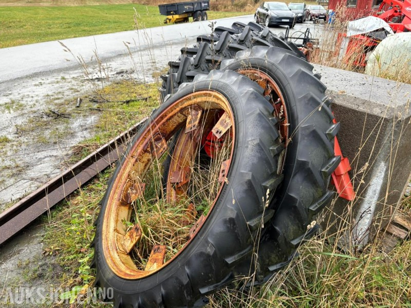 TVILLING HJUL OG SPRØYTEHJUL TIL TRAKTOR - Máy móc nông nghiệp: hình 4 TVILLING HJUL OG SPRØYTEHJUL TIL TRAKTOR - Máy móc nông nghiệp: hình 4