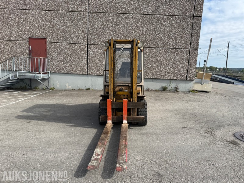 1986 Toyota 3FD-30 truck med sideforskyver - Thiết bị xử lý vật liệu: hình 2 1986 Toyota 3FD-30 truck med sideforskyver - Thiết bị xử lý vật liệu: hình 2