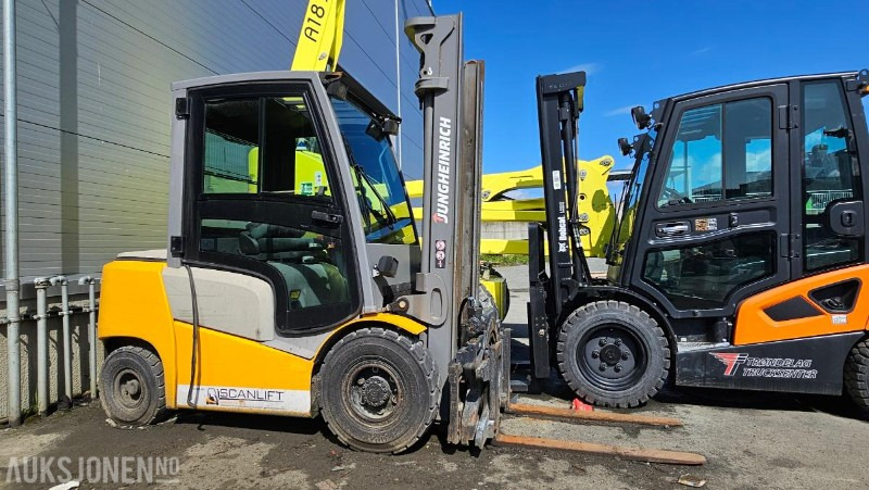 2016 Jungheinrich DFG 425 gaffeltruck - 2.5 tonn - Thiết bị xử lý vật liệu: hình 2 2016 Jungheinrich DFG 425 gaffeltruck - 2.5 tonn - Thiết bị xử lý vật liệu: hình 2