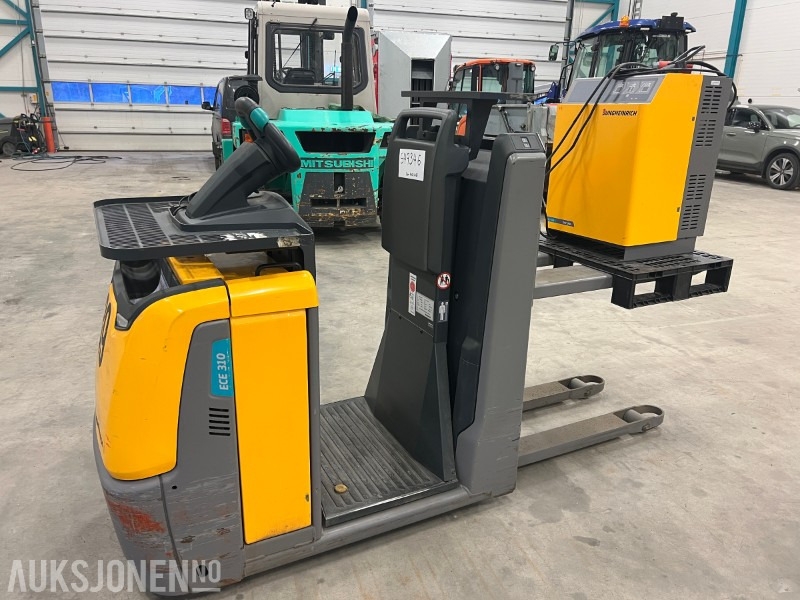 2017 Jungheinrich ECE 310 HP - Thiết bị xử lý vật liệu: hình 1 2017 Jungheinrich ECE 310 HP - Thiết bị xử lý vật liệu: hình 1