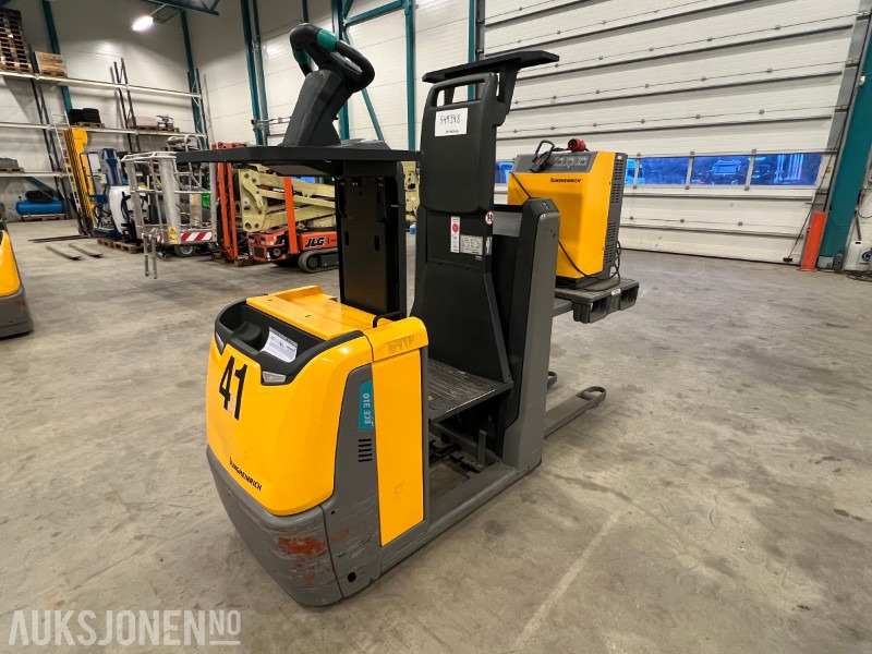 2017 Jungheinrich ECE 310 HP - Thiết bị xử lý vật liệu: hình 1 2017 Jungheinrich ECE 310 HP - Thiết bị xử lý vật liệu: hình 1