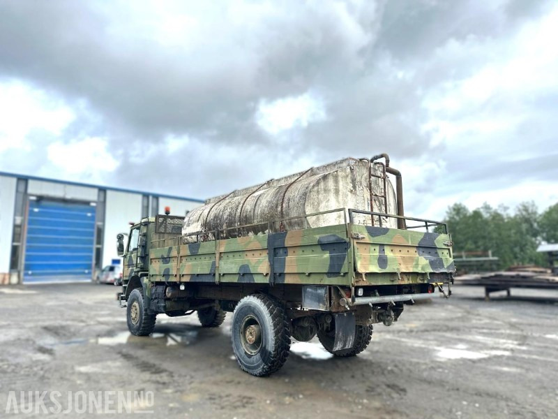 1992 Scania P93MK4X450 militær lastebil med vanntank - Tiện ích/ Xe đặc dụng: hình 3 1992 Scania P93MK4X450 militær lastebil med vanntank - Tiện ích/ Xe đặc dụng: hình 3