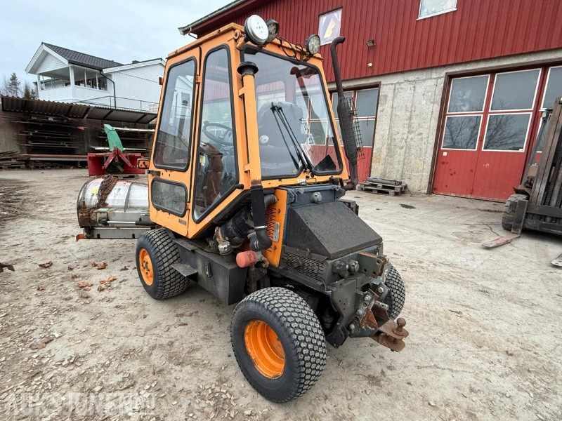 2002 Rasant Kommunal-Trak 4x4 med Kubota diesel kun 2509 timer MVA-FRI - Tiện ích/ Xe đặc dụng: hình 4 2002 Rasant Kommunal-Trak 4x4 med Kubota diesel kun 2509 timer MVA-FRI - Tiện ích/ Xe đặc dụng: hình 4