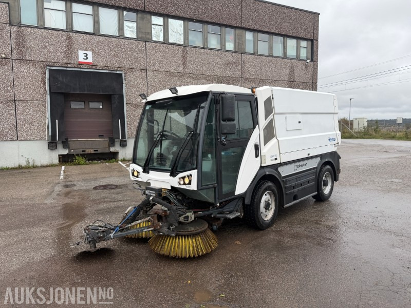 2017 JOHNSTON C401 Kompaktfeiemaskin 5,6 m3 - Tiện ích/ Xe đặc dụng: hình 1 2017 JOHNSTON C401 Kompaktfeiemaskin 5,6 m3 - Tiện ích/ Xe đặc dụng: hình 1