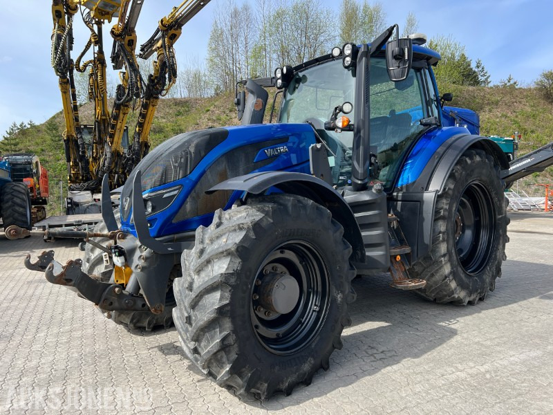 Valtra T234 m/fronthydraulikk,pto og brøytefeste - Máy cày: hình 1 Valtra T234 m/fronthydraulikk,pto og brøytefeste - Máy cày: hình 1