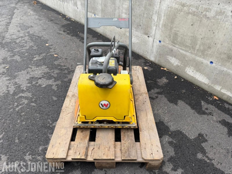 Wacker Neuson WP1550 vibroplate. - Máy lăn: hình 4 Wacker Neuson WP1550 vibroplate. - Máy lăn: hình 4
