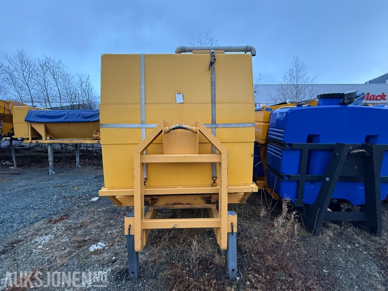 2014 Falköping C-7 LTFV Fastsandspreder på krokramme - Xe tải: hình 2 2014 Falköping C-7 LTFV Fastsandspreder på krokramme - Xe tải: hình 2