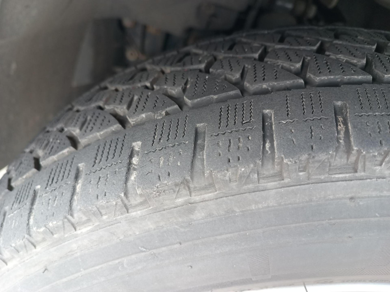 IVECO Daily 35C16H - Xe tải nhỏ thùng kín: hình 3 IVECO Daily 35C16H - Xe tải nhỏ thùng kín: hình 3