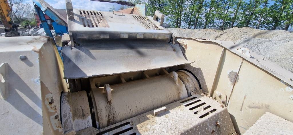 Máy nghiền di động McCloskey J45: hình 21 Máy nghiền di động McCloskey J45: hình 21