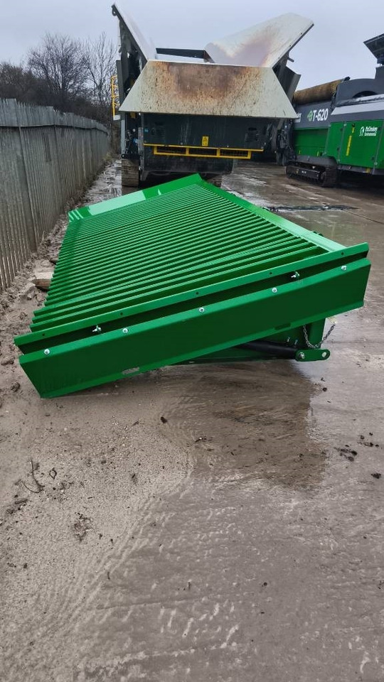 McCloskey S130 3D - Máy sàng: hình 4 McCloskey S130 3D - Máy sàng: hình 4