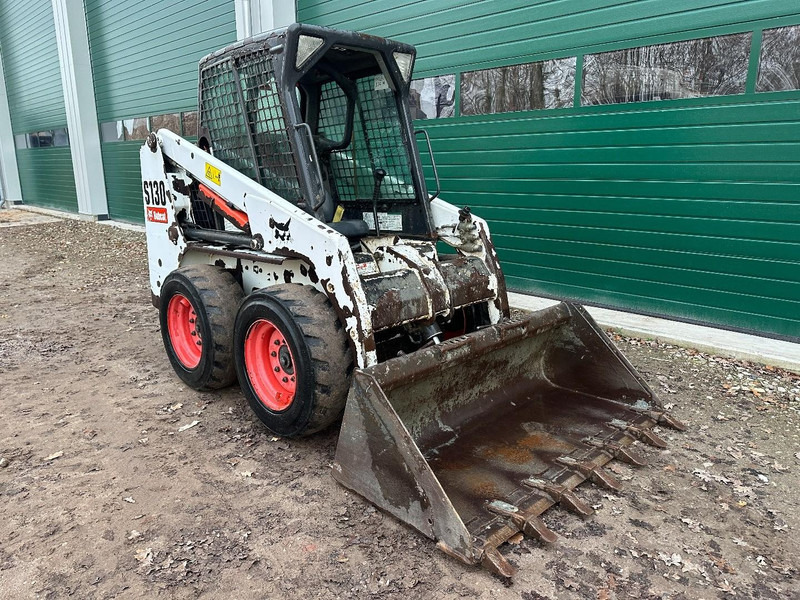 Bobcat S130 S 130 - ONLY 541 HOURS - Máy xúc lật bánh lốp: hình 2 Bobcat S130 S 130 - ONLY 541 HOURS - Máy xúc lật bánh lốp: hình 2