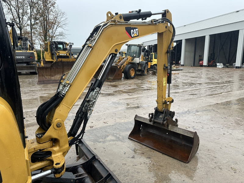 Máy xúc mini Caterpillar 303.5E CR All functions 3 buckets: hình 16